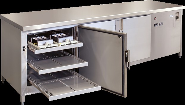 Cámara de curado de banco de trabajo, 3 estantes, 230 V 50/60 Hz | HC-3043.4F