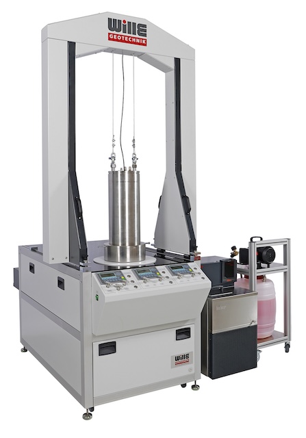 Aparato triaxial ambiental controlado por temperatura