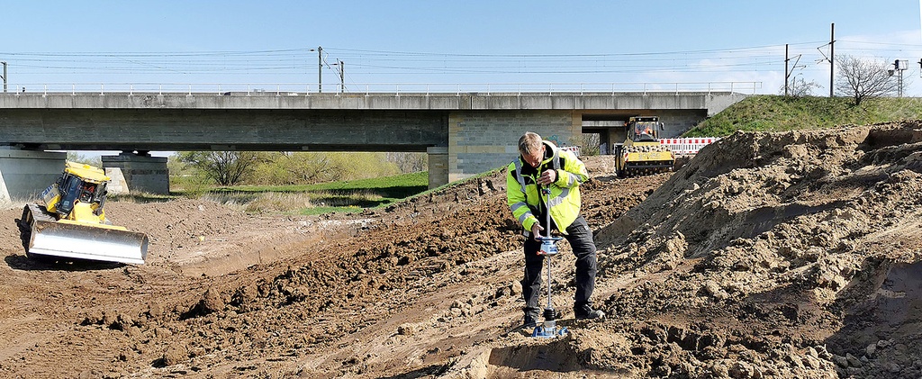 Deflectómetro liviano ZORN ZFG 3000 con GPS e impresora