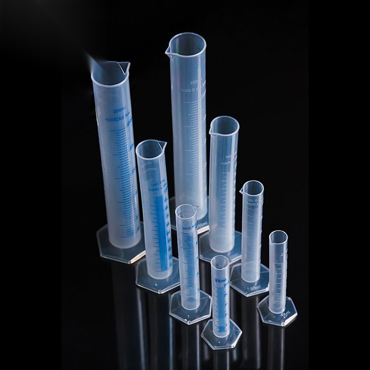 Probetas / cilindros medidores de plastico 