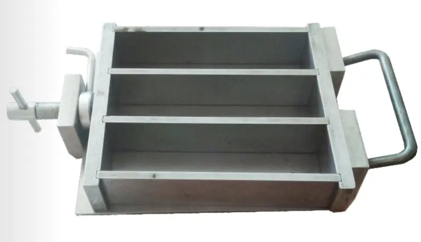 MOLDE PRISMATICO TRIPLE