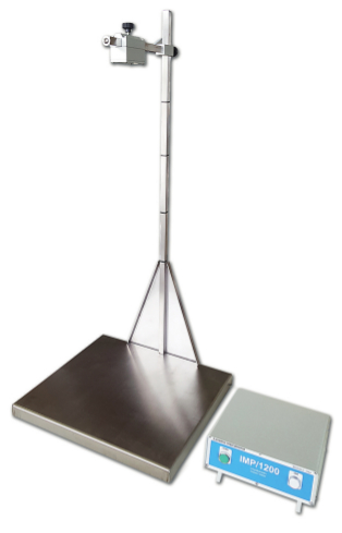 [ceramic-101] Medidores De Impacto (upec). Equipamiento de laboratorio e industrial de Ceramic Instruments, especializado para ensayos estandarizados para baldosas y ladrillos cerámicos y aplicaciones relacionadas. Medidores De Impacto (upec) Galería del Producto Medidores De Impacto (upec) Instrumentos de laboratorio capaces de realizar las pruebas Choc léger, Choc lourd y Choc répété exigidas por el Cahier du CSTB. Descripción Detallada Estos equipos están diseñados específicamente para llevar a cabo los ensayos de impacto requeridos por la clasificación UPEC un sistema francés que evalúa la idoneidad de los revestimientos de suelo según su uso. Los ensayos de 'Choc' (impacto) son cruciales para determinar la resistencia de las baldosas a la caída de objetos un parámetro fundamental para su clasificación y uso seguro en diferentes entornos. Cumplimiento de Estándares Cahier du CSTB Datos Técnicos Característica Valor Nombre del Producto Medidores De Impacto (upec) ID del Producto / Modelo 101 Categoría de Producto Ensayos Estandarizados Para Baldosas Y Ladrillos Cerámicos Fabricante Ceramic Instruments País de Origen Italia Variantes: [CI_101] Medidores De Impacto (upec)